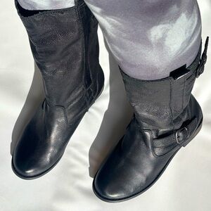 MIA GENUINE AUTHENTIC LEATHER  BIKER BOOTS WOMEN US Size 8.5 Flat